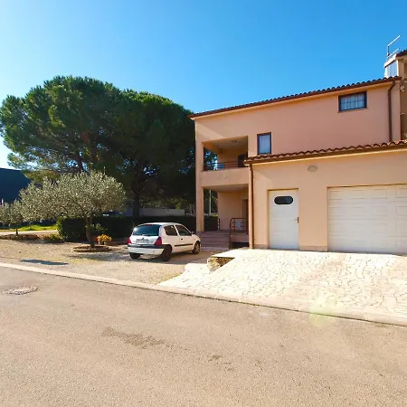 Josip 2011 아파트